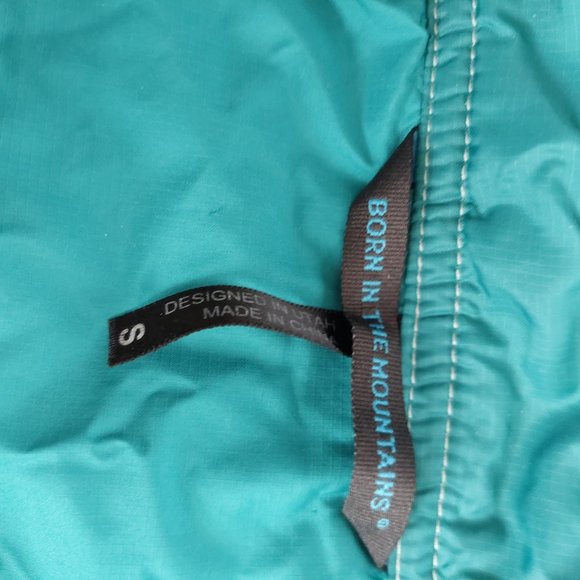 KUHL Born In The Mountains Women's Sz Small Aqua Long Jacket Pertrex/Permaloft - Picture 16 of 16